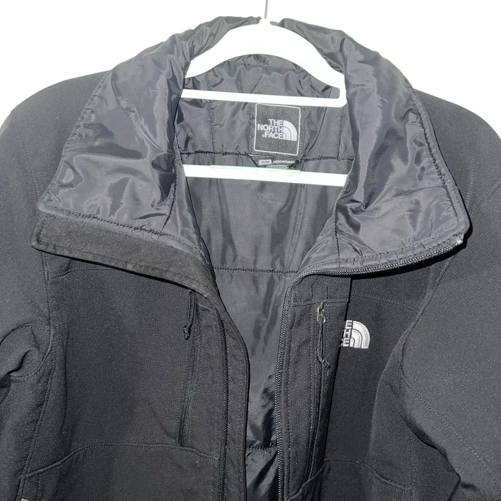 The North Face Men's Black Full Zip Jacket Size Medium Soft Shell Broken Zipper